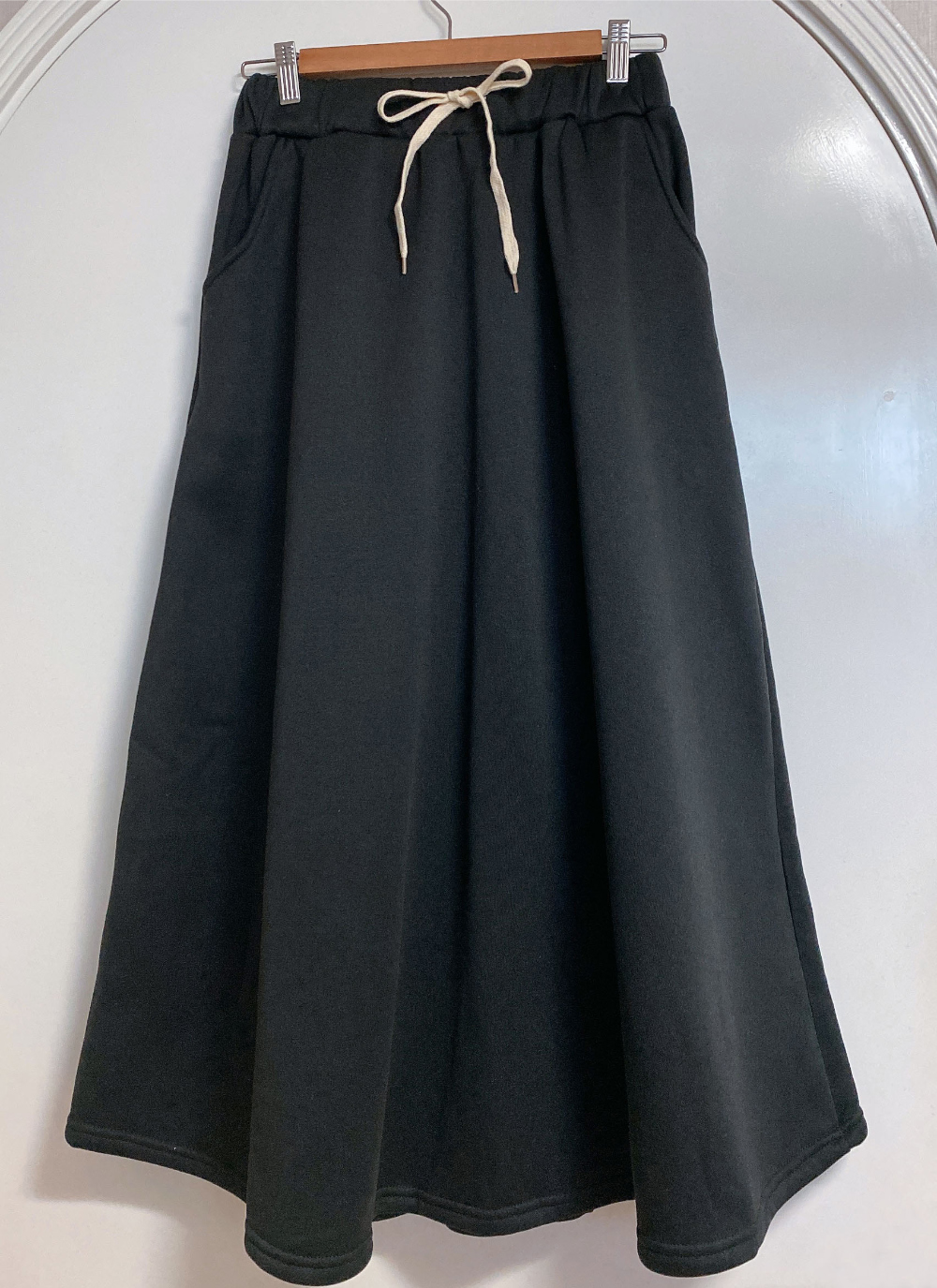 短裙 charcoal 彩色图像-S1L34